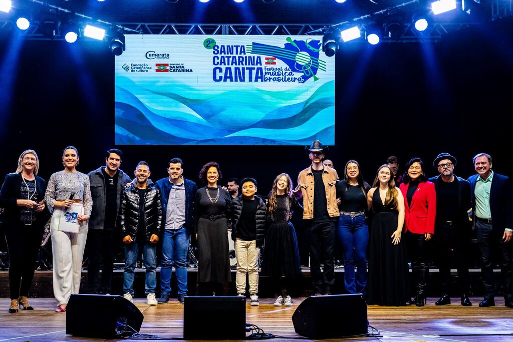 Joinville revela primeiros talentos do “Santa Catarina Canta”